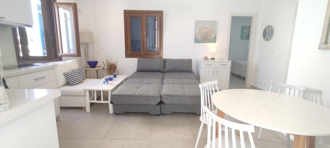 Olive Tree & Capari Mykonos Town Homes & Apartments With Pool! Exterior photo