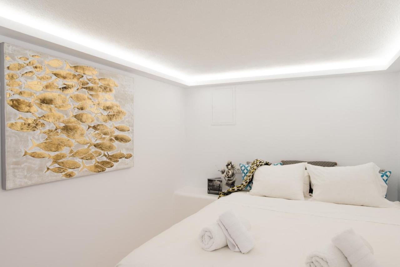 Olive Tree & Capari Mykonos Town Homes & Apartments With Pool! Exterior photo